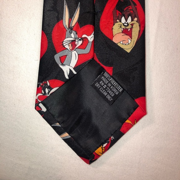 VINTAGE 1997 Looney Tunes Heart Tie - Picture 4 of 4